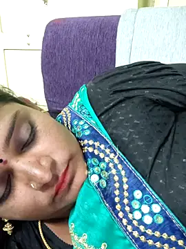 Snapshot of navyasree143 chatting on 04/24/26, 03:36 navyasree143 online show from 04/24/26, 03:36