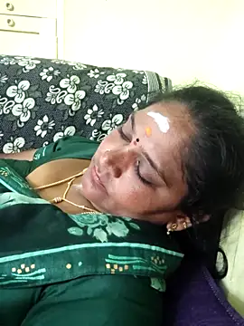 Snapshot of navyasree143 chatting on 05/08/26, 12:21 navyasree143 online show from 05/08/26, 12:21