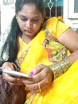 Snapshot of navyasree143 chatting on 05/11/26, 02:45 navyasree143 online show from 05/11/26, 02:45