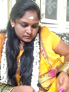 Snapshot of navyasree143 chatting on 05/11/26, 04:48 navyasree143 online show from 05/11/26, 04:48