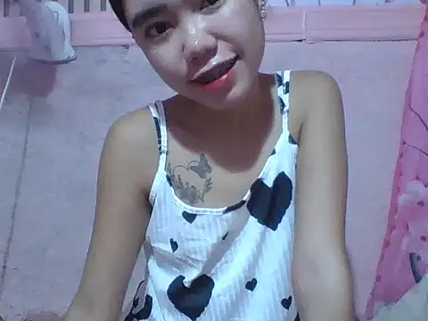 Snapshot of SweetPussie18x chatting on 05/26/26, 12:39 SweetPussie18x online show from 05/26/26, 12:39