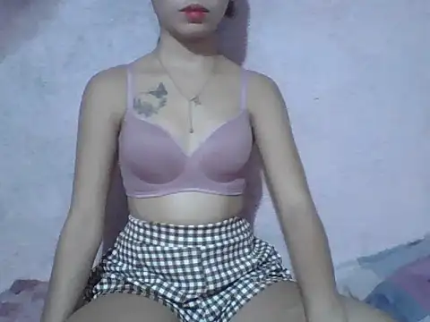 Snapshot of SweetPussie18x chatting on 07/02/26, 03:34 SweetPussie18x online show from 07/02/26, 03:34