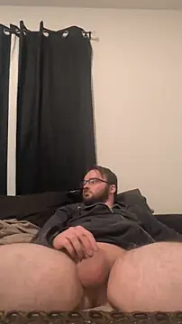 bear8t online show from 10/31/25, 11:00