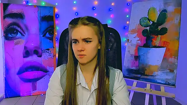 Snapshot of JuneWoods chatting on 02/26/26, 07:18 JuneWoods online show from 02/26/26, 07:18