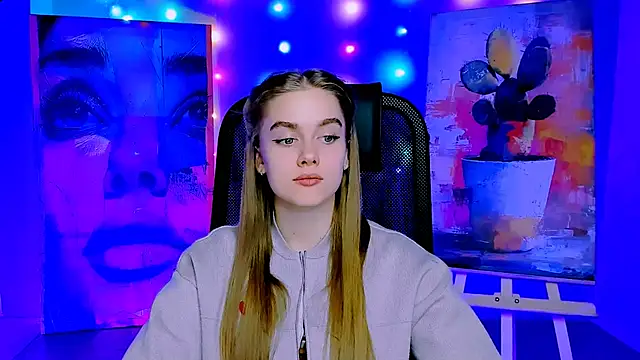 Snapshot of JuneWoods chatting on 03/05/26, 03:08 JuneWoods online show from 03/05/26, 03:08