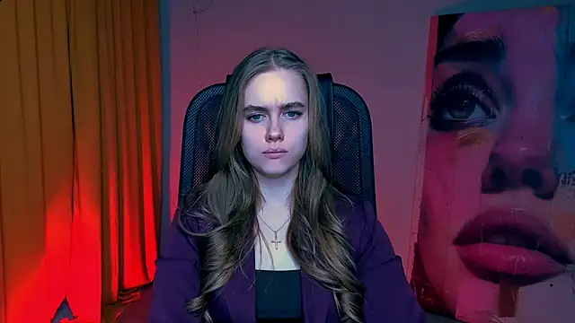 Snapshot of JuneWoods chatting on 03/16/26, 02:10 JuneWoods online show from 03/16/26, 02:10