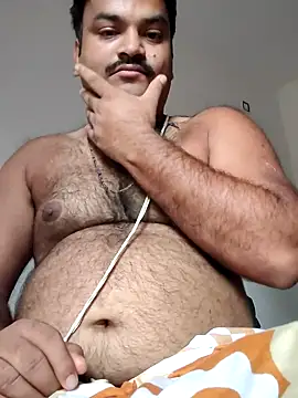 Snapshot of desiyouth94 chatting on 10/17/25, 04:48 desiyouth94 online show from 10/17/25, 04:48