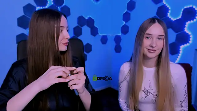 leslie bird online show from 12/16/25, 10:09