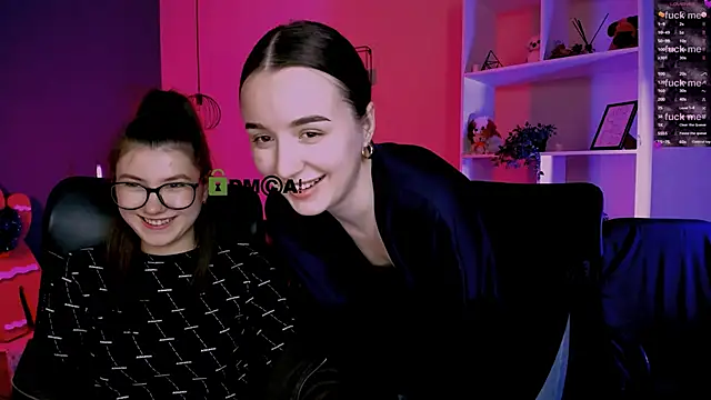 Snapshot of leslie_bird chatting on 01/07/26, 01:24 leslie bird online show from 01/07/26, 01:24