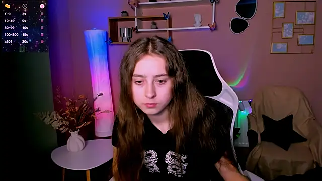 rebecca smile online show from 11/07/25, 01:22