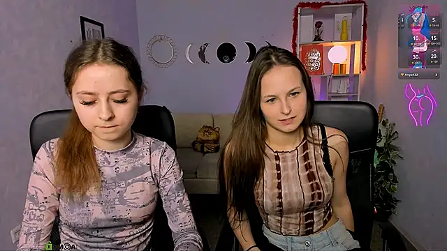 rebecca smile online show from 04/27/26, 12:58