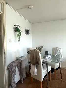 Snapshot of Roxy_30 chatting on 11/25/25, 10:15 Roxy 30 online show from 11/25/25, 10:15