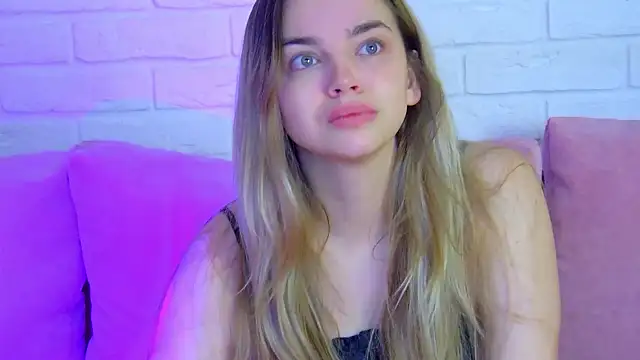 AnitaVenture online show from 10/08/25, 04:10