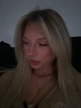 blondeeee online show from 05/06/26, 04:12