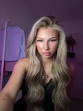 blondeeee online show from 06/12/26, 03:55