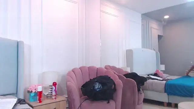 ChantalGarner online show from 11/21/25, 12:59