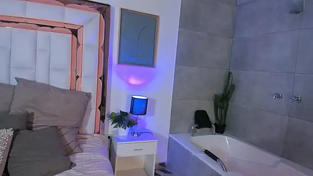 Violeta dh online show from 11/29/25, 12:08