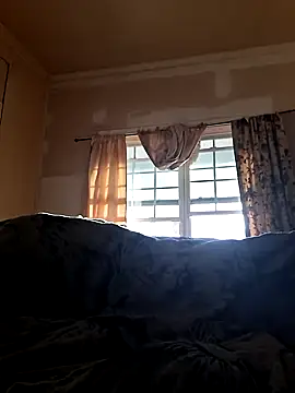 ThrowedWorldWide online show from 11/19/25, 09:48