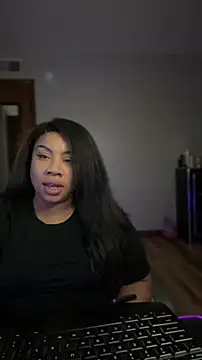 Snapshot of NeliaHexxen chatting on 01/16/26, 04:27 NeliaHexxen online show from 01/16/26, 04:27