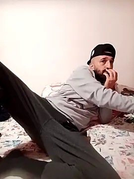 Snapshot of krerem chatting on 04/01/26, 03:20 krerem online show from 04/01/26, 03:20