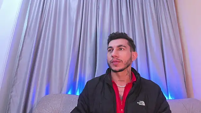 Taylor Lewiis online show from 10/21/25, 04:13