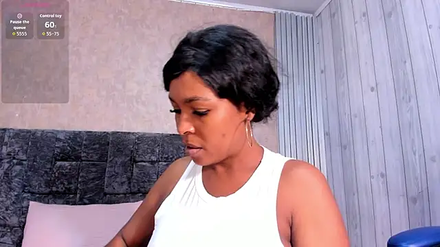 Layla lell online show from 11/13/25, 12:48