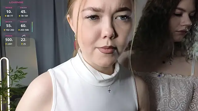 TwixieGuo online show from 10/25/25, 10:34