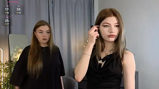 TwixieGuo online show from 11/14/25, 10:36