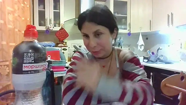 QueenMomyS online show from 10/16/25, 08:10