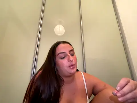 Playfulvixen25 online show from 10/14/25, 05:30