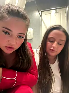 Playfulvixen25 online show from 11/20/25, 12:44