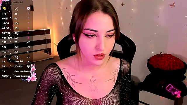 Snapshot of AmyVilvet_ chatting on 11/27/25, 06:10 AmyVilvet online show from 11/27/25, 06:10