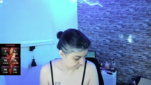 Yin yang hot online show from 11/22/25, 03:49