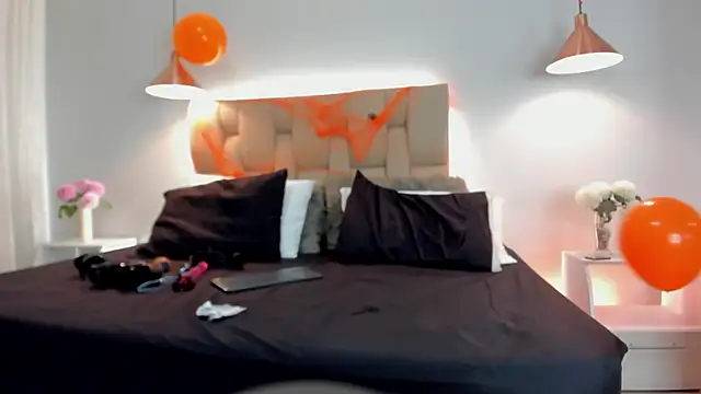 Snapshot of Angelina_Roa chatting on 11/04/25, 02:16 Angelina Roa online show from 11/04/25, 02:16