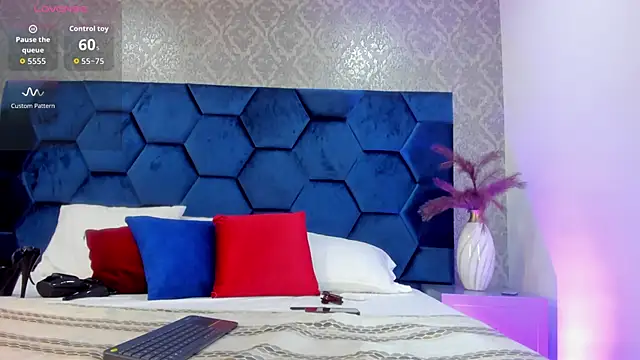 Snapshot of Angelina_Roa chatting on 12/14/25, 11:48 Angelina Roa online show from 12/14/25, 11:48