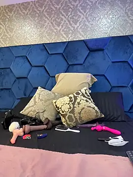 Angelina Roa online show from 05/05/26, 02:03