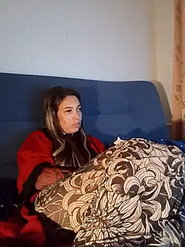 Snapshot of Conny_Shellie chatting on 10/19/25, 09:15 Conny Shellie online show from 10/19/25, 09:15