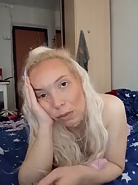 Snapshot of Conny_Shellie chatting on 11/09/25, 11:52 Conny Shellie online show from 11/09/25, 11:52