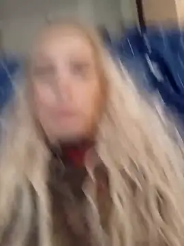 Snapshot of Conny_Shellie chatting on 11/12/25, 09:14 Conny Shellie online show from 11/12/25, 09:14