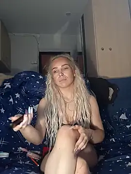 Snapshot of Conny_Shellie chatting on 11/13/25, 04:06 Conny Shellie online show from 11/13/25, 04:06