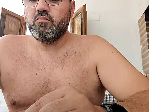 Snapshot of morenet_festero chatting on 10/05/25, 01:53 morenet festero online show from 10/05/25, 01:53