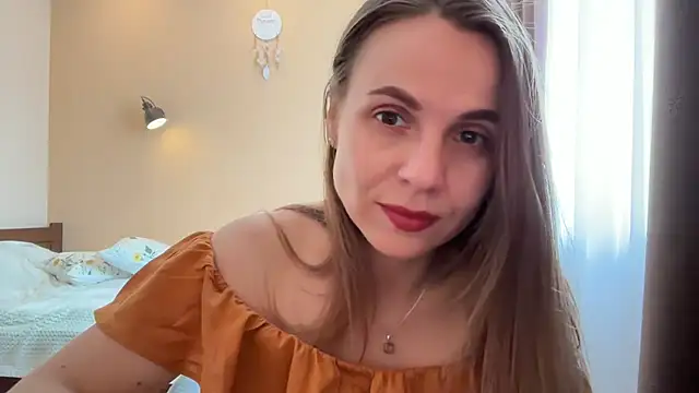 AnnieLove7722 online show from 05/12/26, 07:49