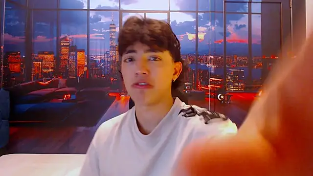 RomeoMillerr online show from 10/05/25, 07:23