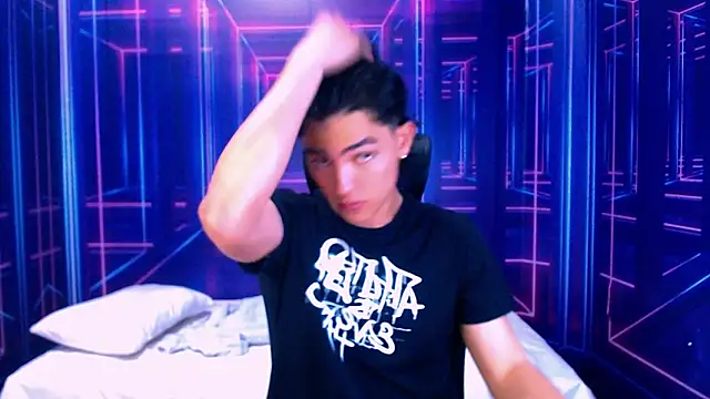 RomeoMillerr online show from 10/28/25, 07:05