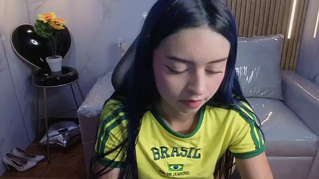 Snapshot of _ceeleste_cute_ chatting on 02/28/26, 08:21 ceeleste cute online show from 02/28/26, 08:21