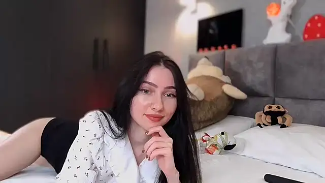 Snapshot of AnaMoonlight chatting on 10/26/25, 04:57 AnaMoonlight online show from 10/26/25, 04:57