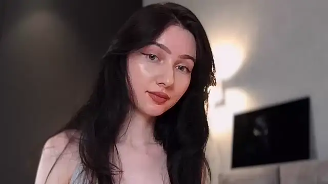 Snapshot of AnaMoonlight chatting on 11/04/25, 07:24 AnaMoonlight online show from 11/04/25, 07:24