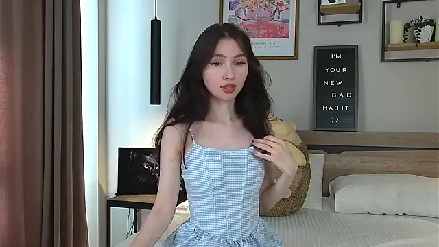 Snapshot of AnaMoonlight chatting on 07/26/26, 12:34 AnaMoonlight online show from 07/26/26, 12:34