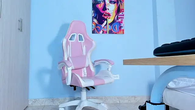 Athenea  fox online show from 11/08/25, 11:43