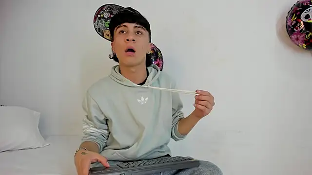 XaanderGrey online show from 10/09/25, 07:56